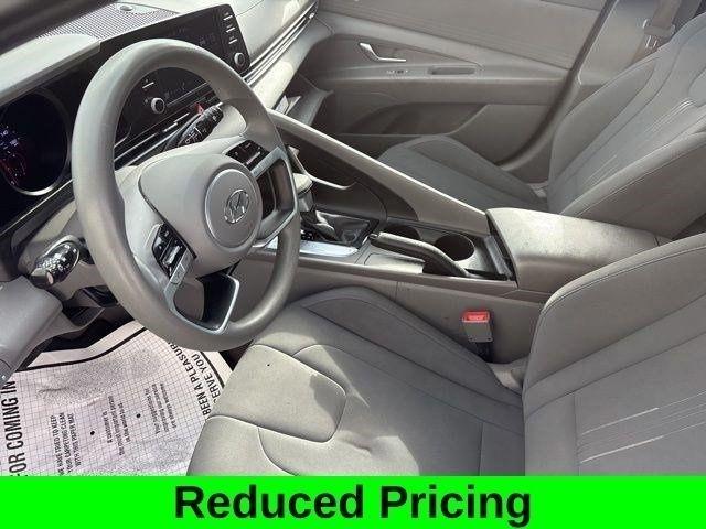 Hyundai Elantra SEL 2023