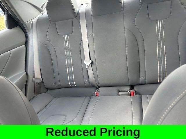 Hyundai Elantra SEL 2023