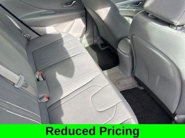 Hyundai Elantra SEL 2023