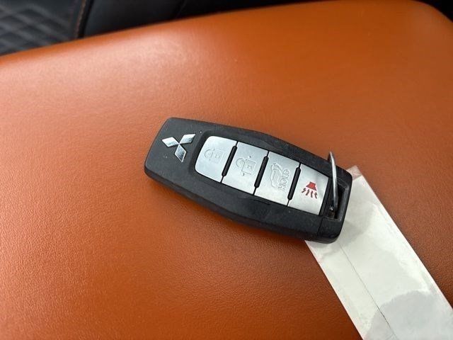 Mitsubishi Outlander SEL 4WD 2022