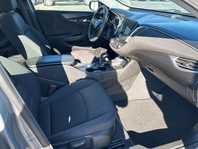 Chevrolet Malibu  2023