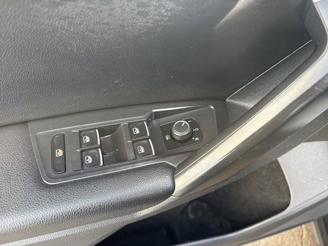 Volkswagen Tiguan  2021