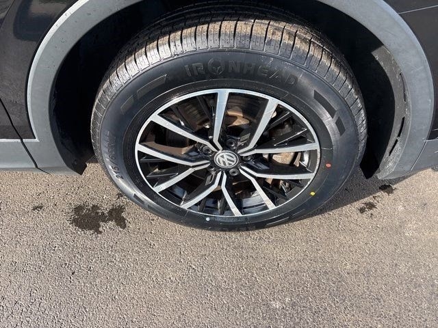 Volkswagen Tiguan  2021