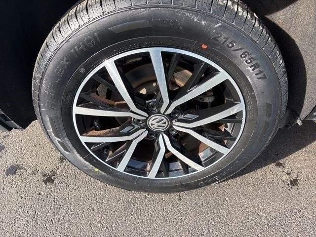 Volkswagen Tiguan  2021