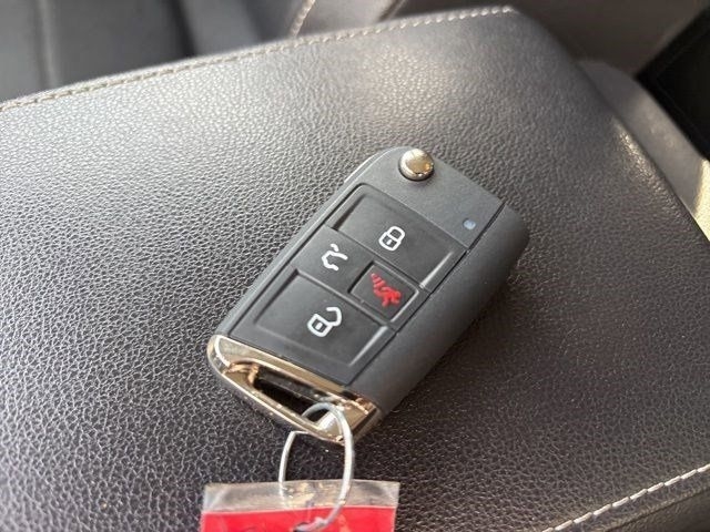 Volkswagen Tiguan  2021