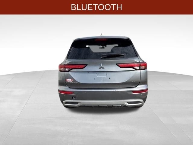 Mitsubishi Outlander SE 2024