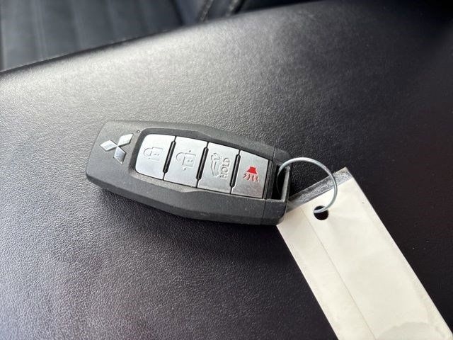 Mitsubishi Outlander SE 2024