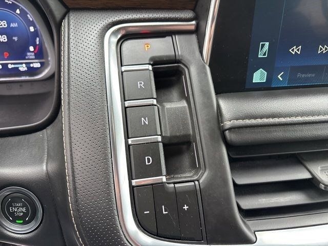 Chevrolet Suburban Premier 2023