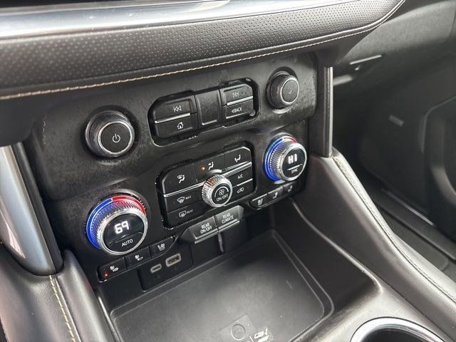 Chevrolet Suburban Premier 2023