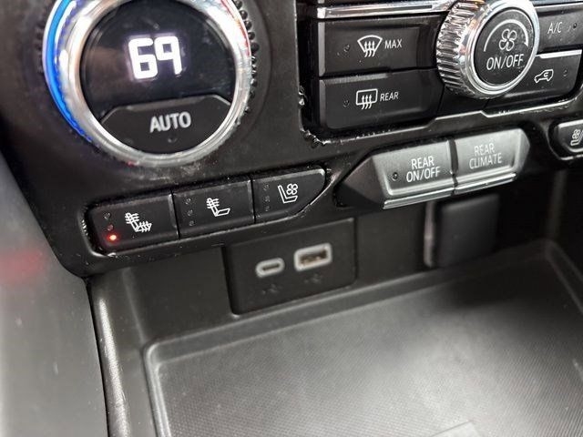 Chevrolet Suburban Premier 2023