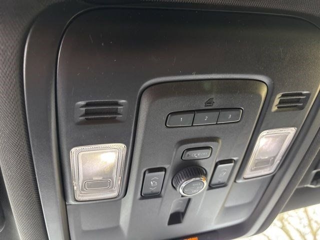 Chevrolet Suburban Premier 2023