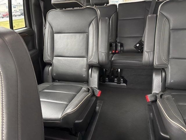 Chevrolet Suburban Premier 2023