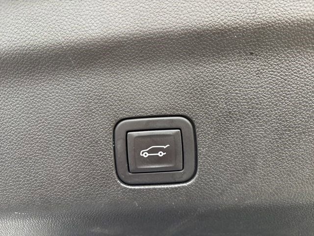 Chevrolet Suburban Premier 2023