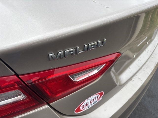 Chevrolet Malibu  2022