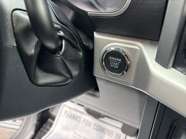 Ford F-150 XLT SuperCrew 4WD 2023