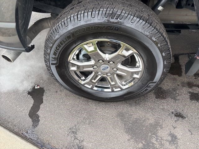 Ford F-150 XLT SuperCrew 4WD 2023