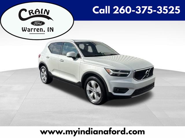 2021 Volvo XC40 Momentum