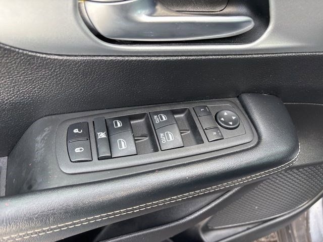 Chrysler Pacifica Touring 2022