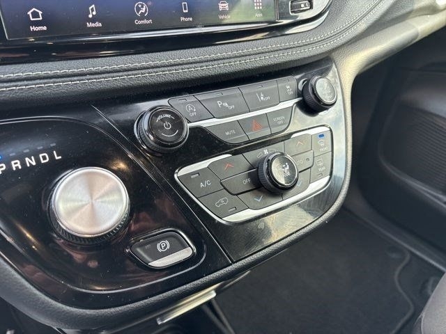 Chrysler Pacifica Touring 2022