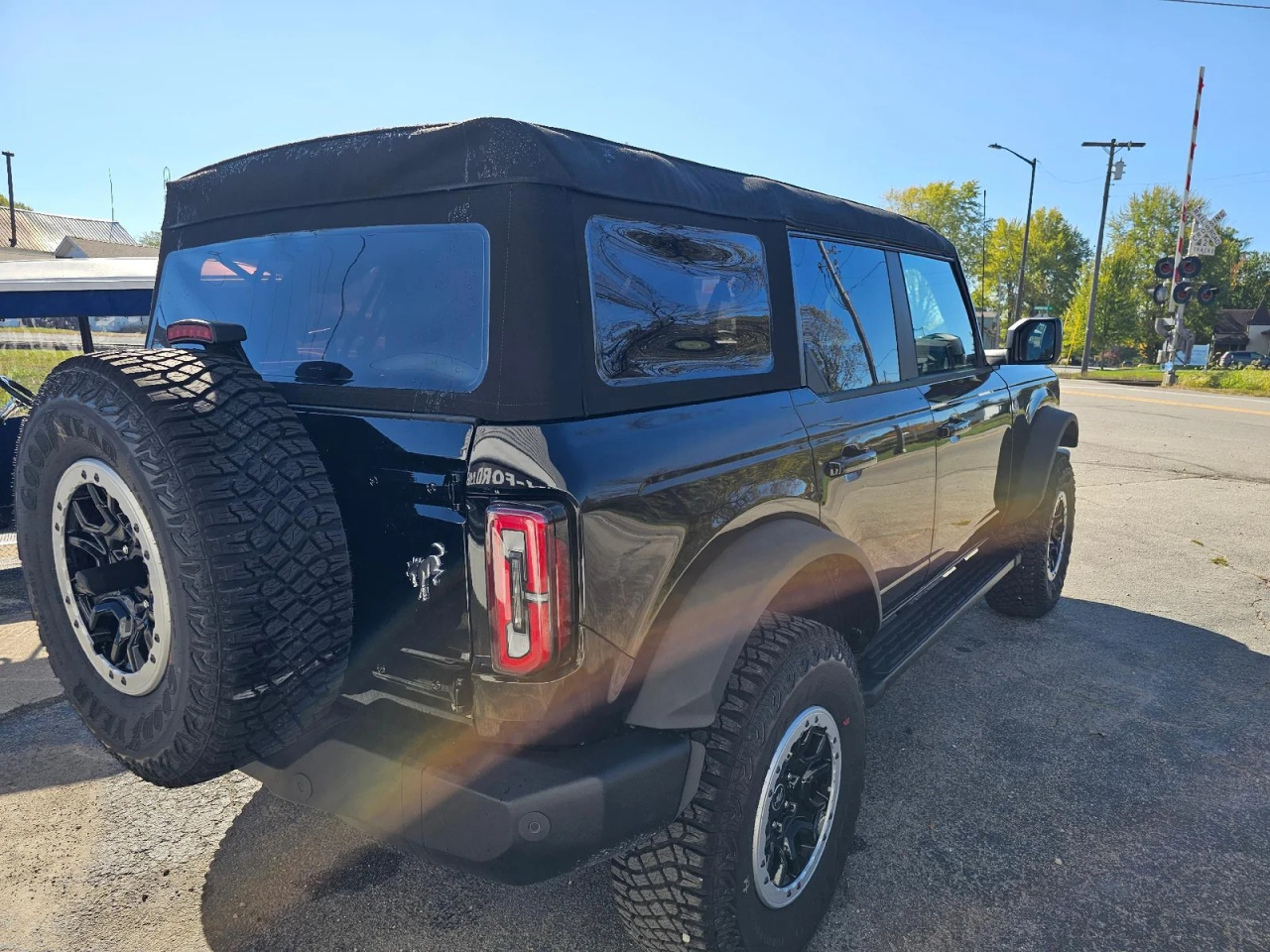 Ford Bronco Outer Banks 4-Door 2024
