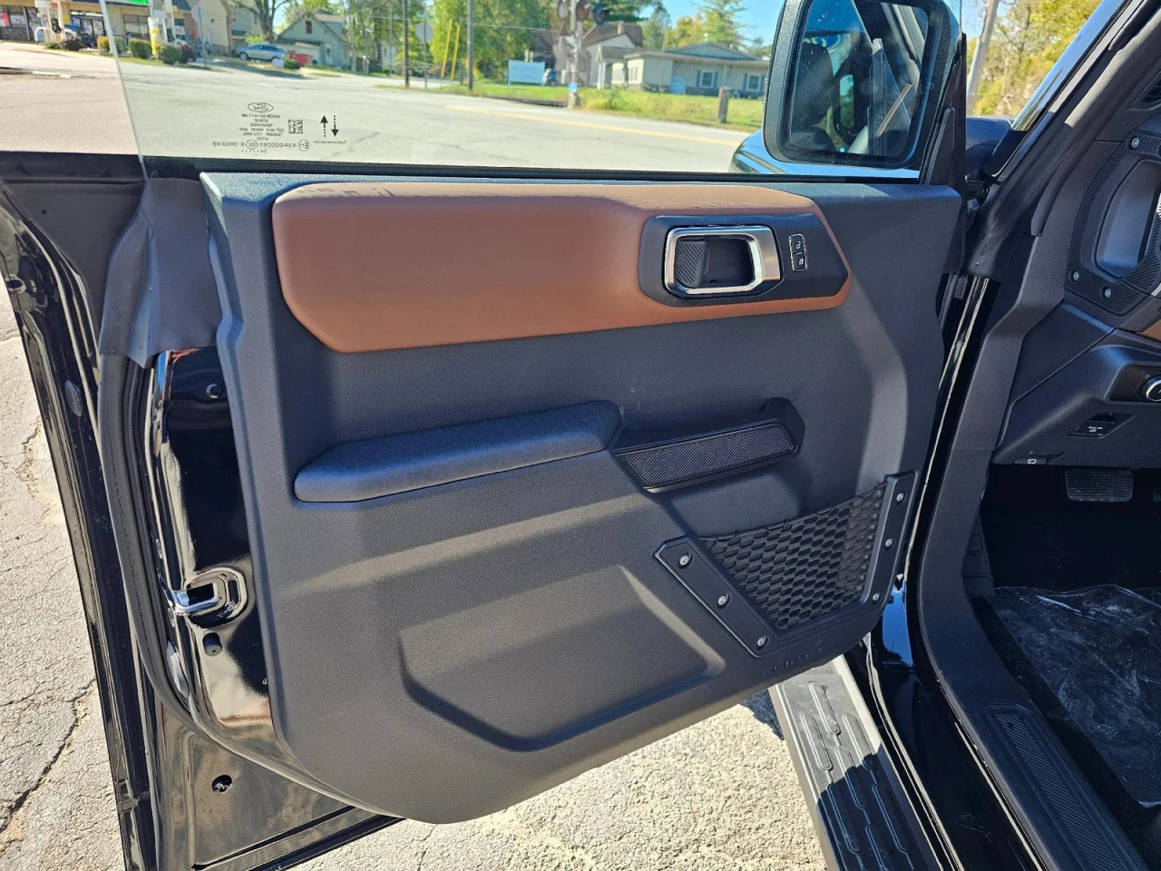 Ford Bronco Outer Banks 4-Door 2024