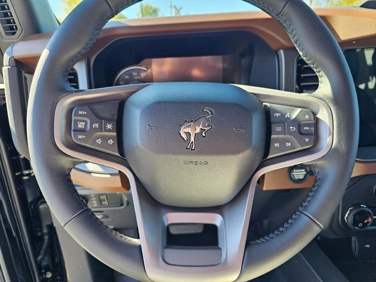 Ford Bronco Outer Banks 4-Door 2024