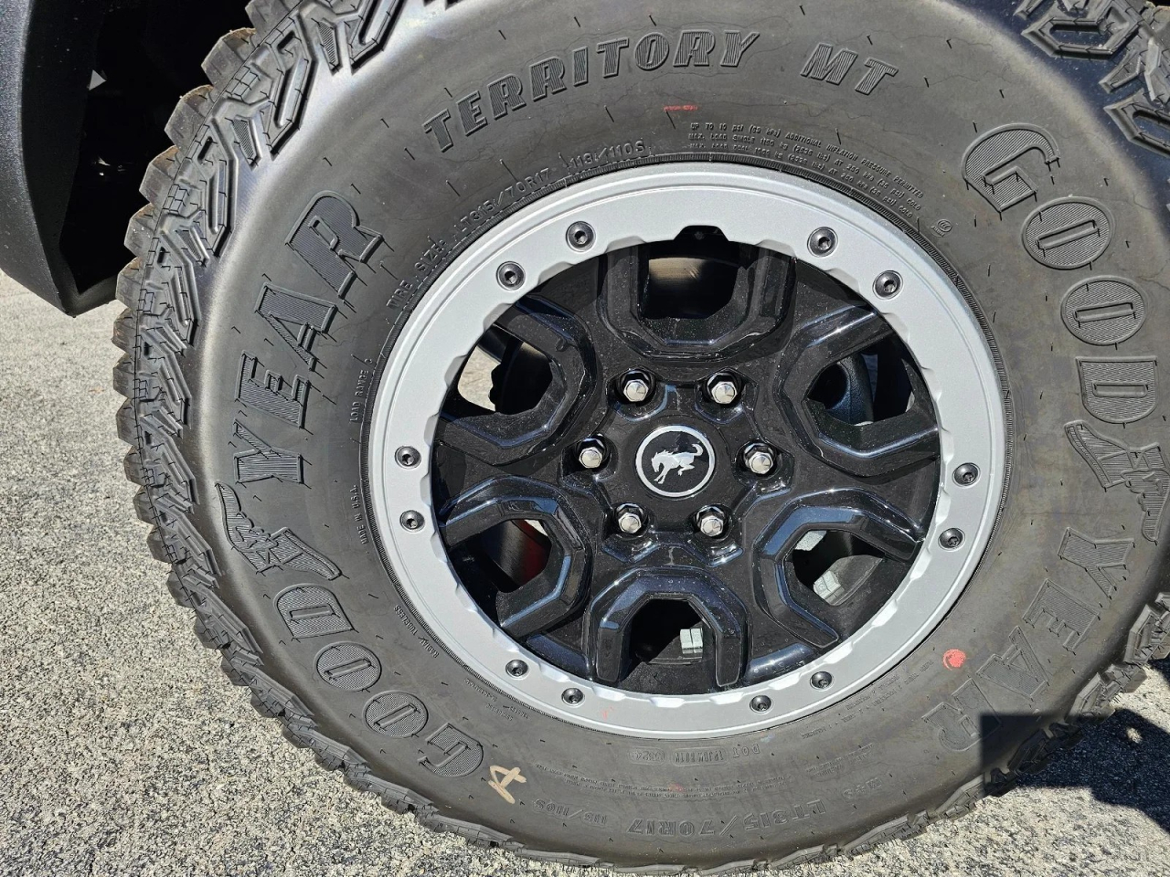 Ford Bronco Outer Banks 4-Door 2024