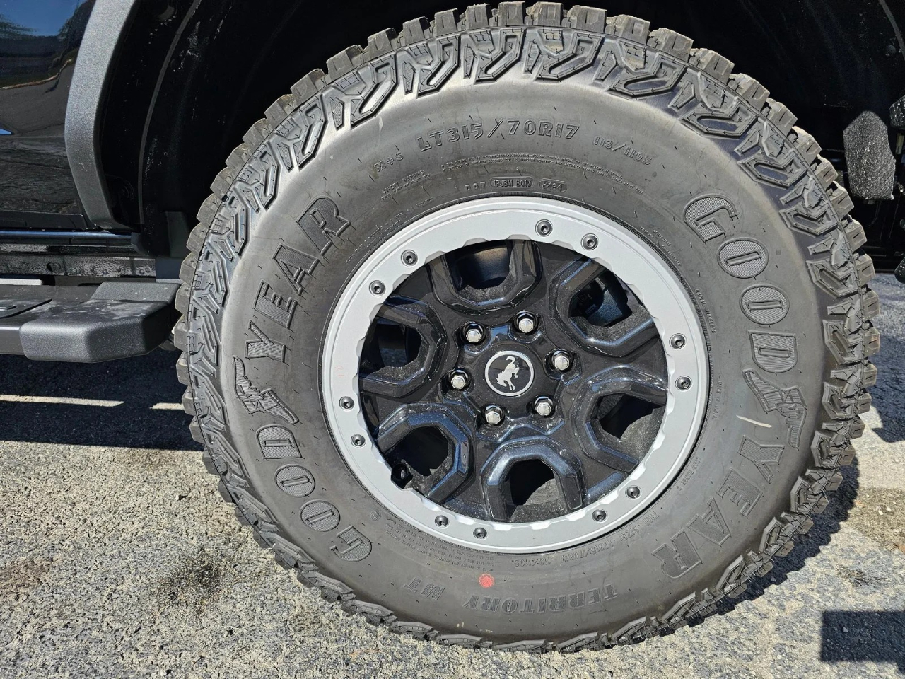 Ford Bronco Outer Banks 4-Door 2024