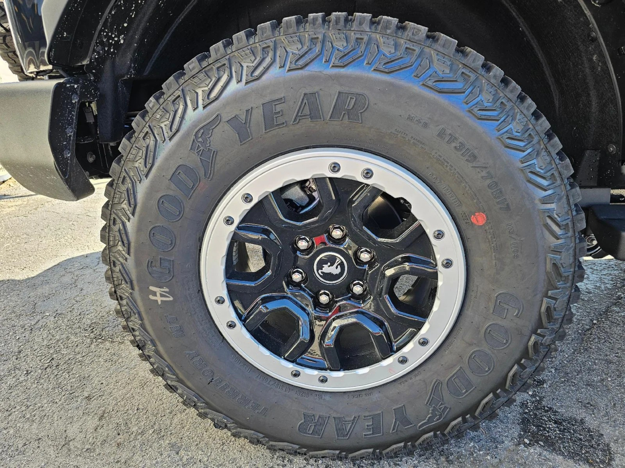 Ford Bronco Outer Banks 4-Door 2024