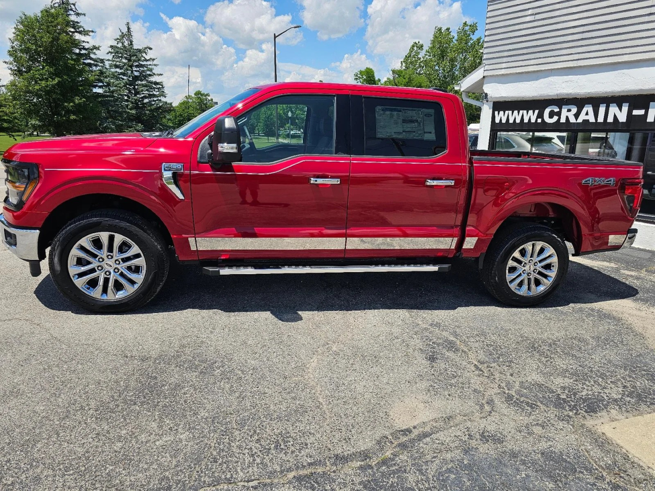 Ford F-150 XLT SuperCrew 4WD 2025