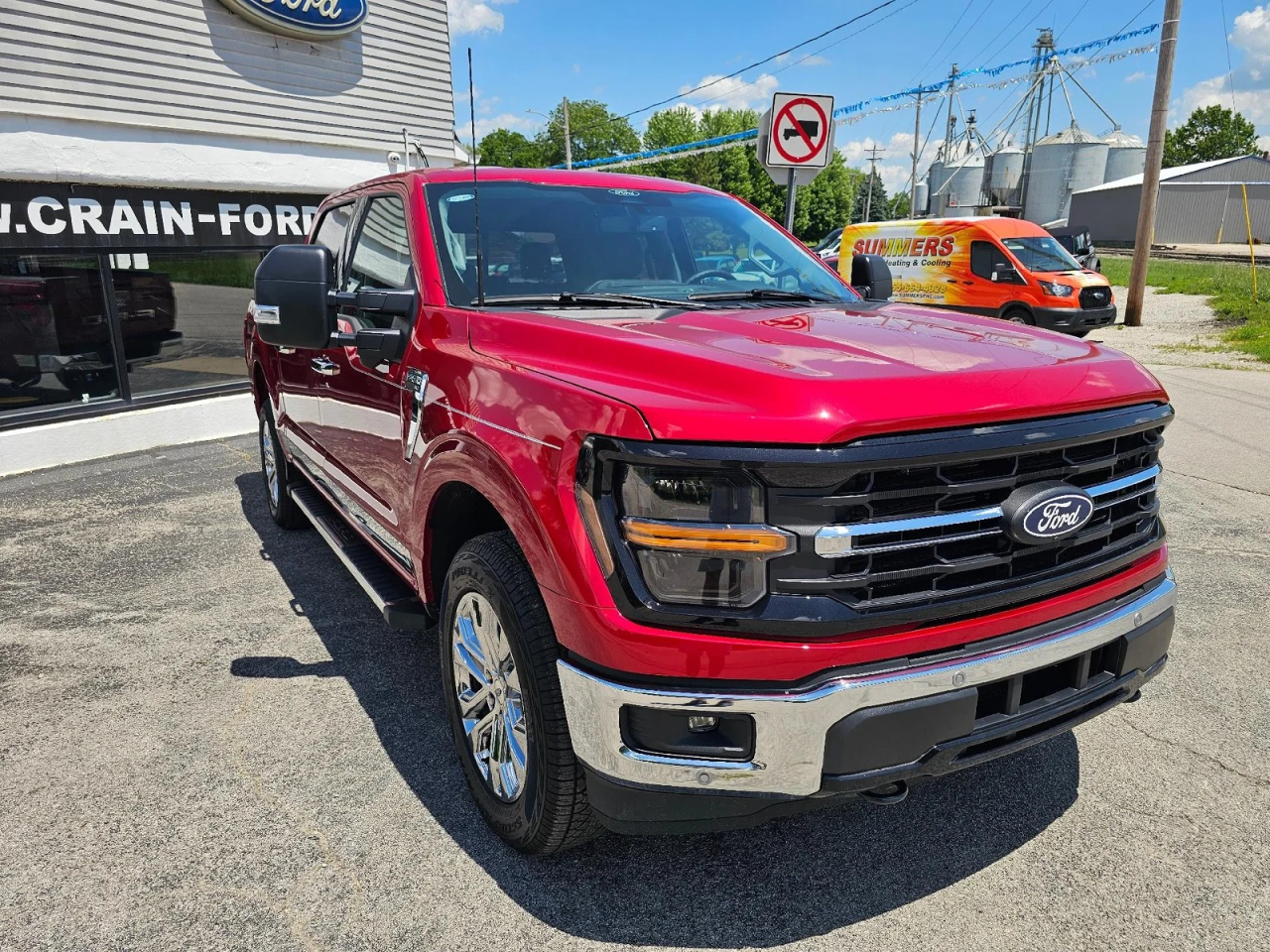 Ford F-150 XLT SuperCrew 4WD 2025