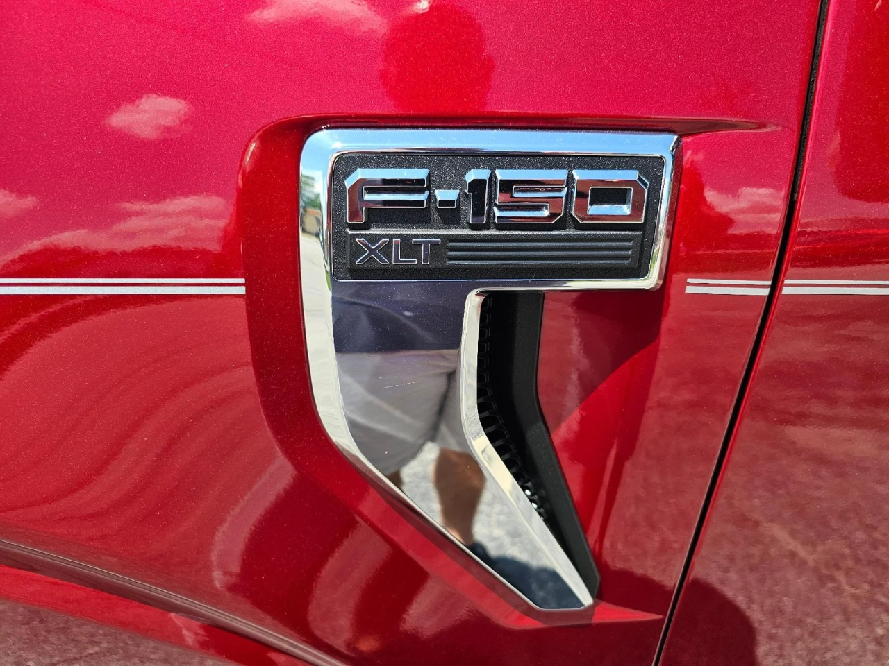 Ford F-150 XLT SuperCrew 4WD 2025