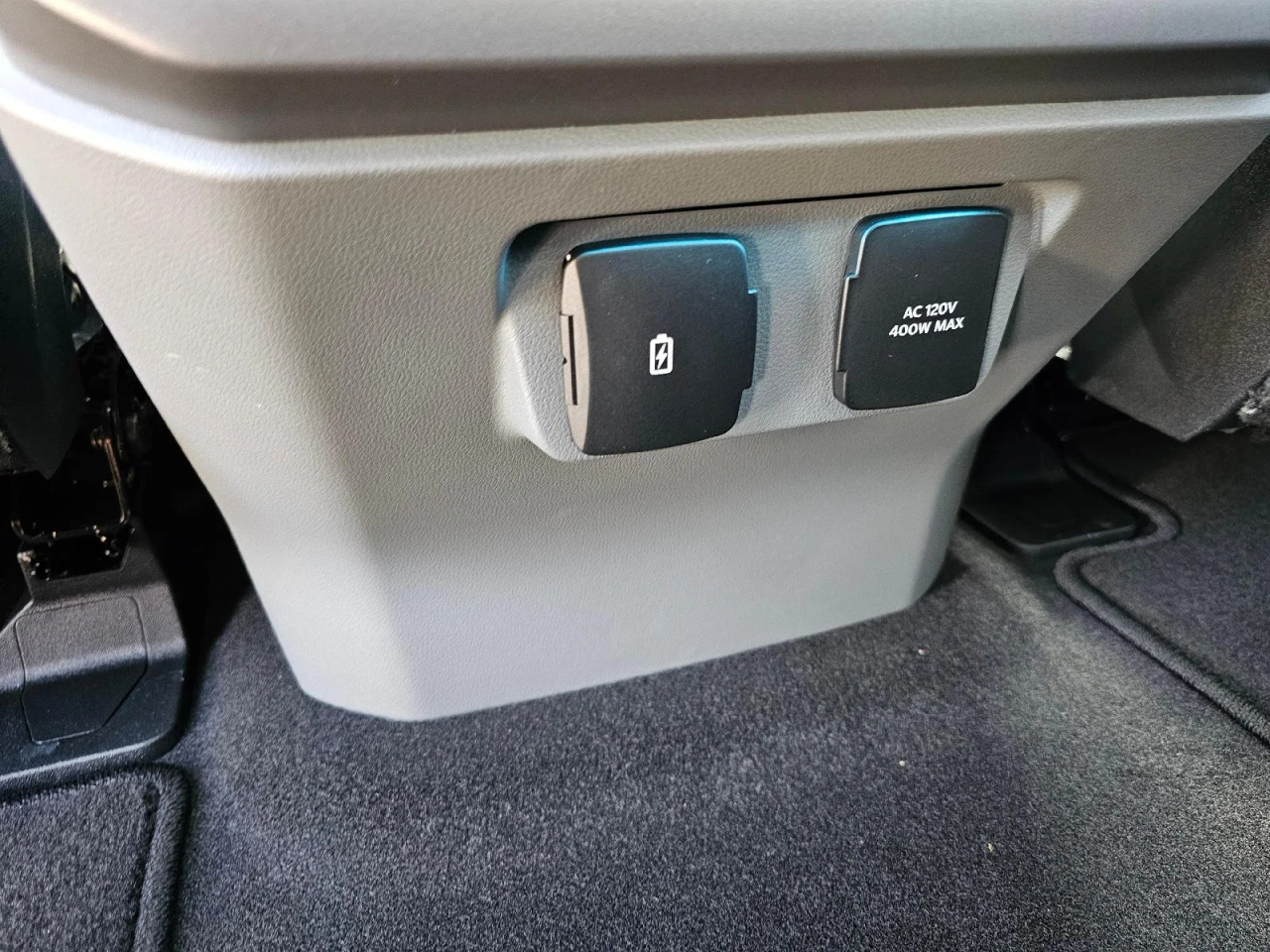 Ford F-150 XLT SuperCrew 4WD 2025