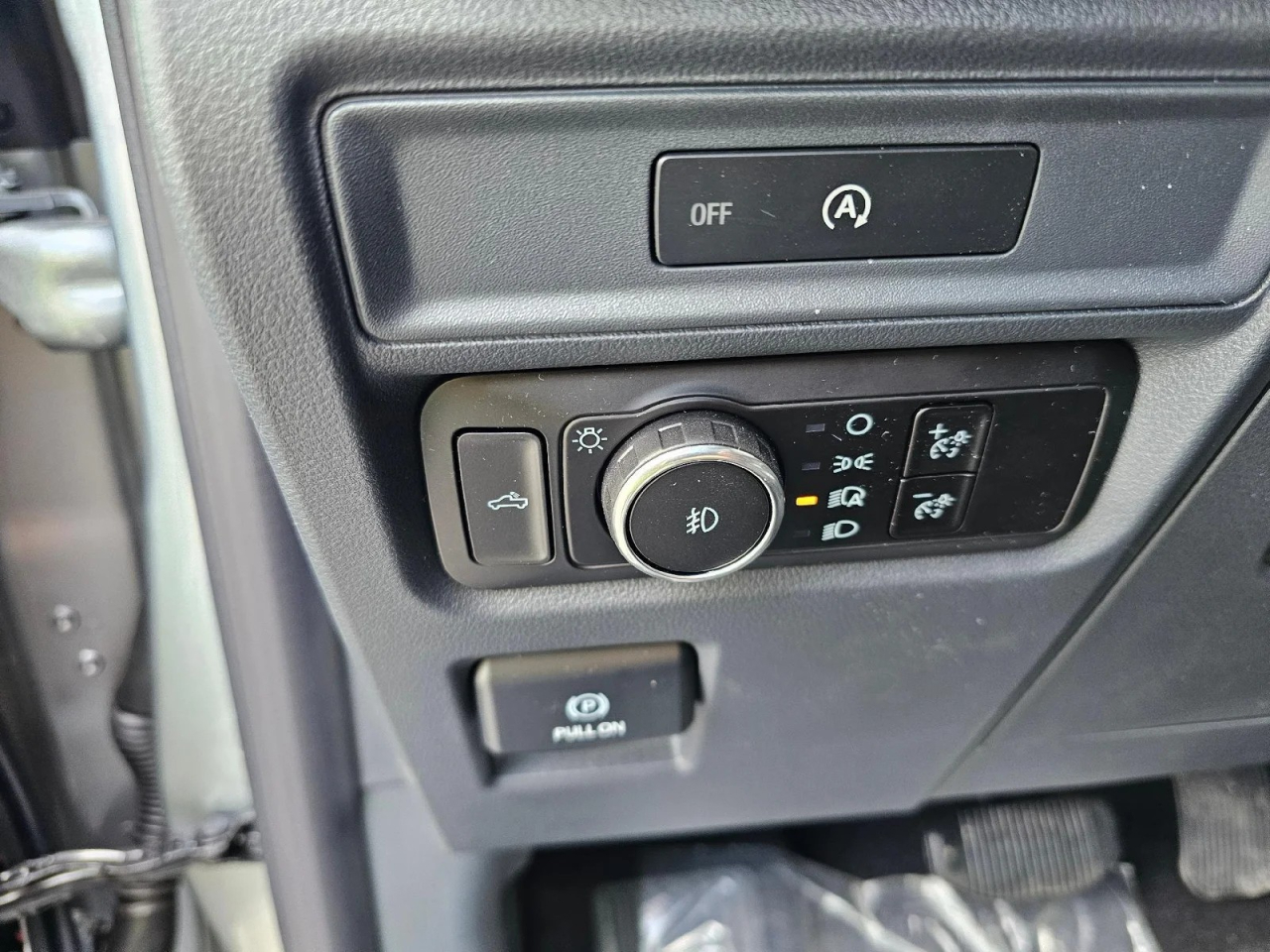 Ford F-150 STX SuperCab 4WD 2025