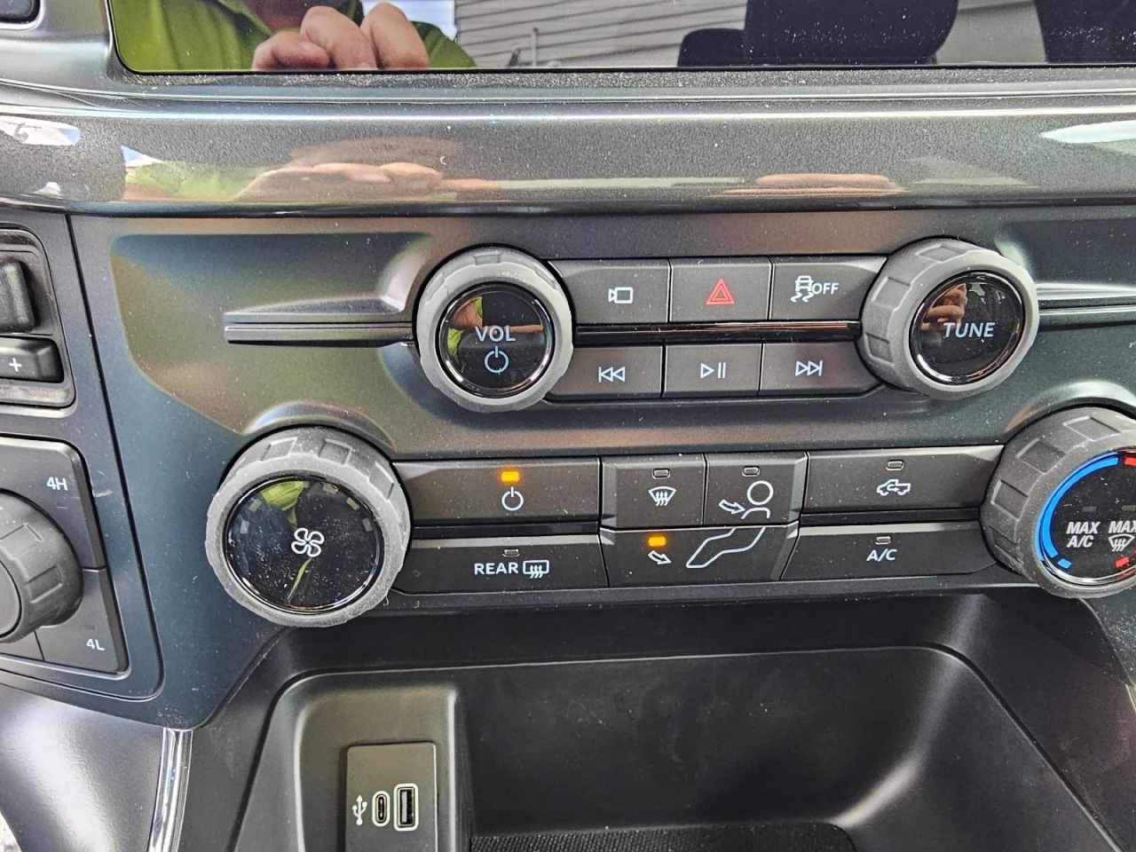 Ford F-150 STX SuperCab 4WD 2025