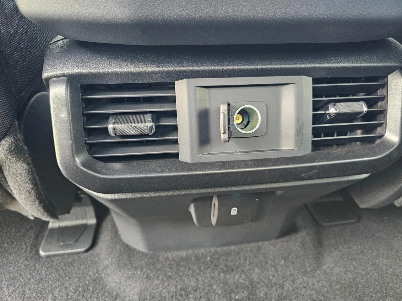 Ford F-150 STX SuperCab 4WD 2025