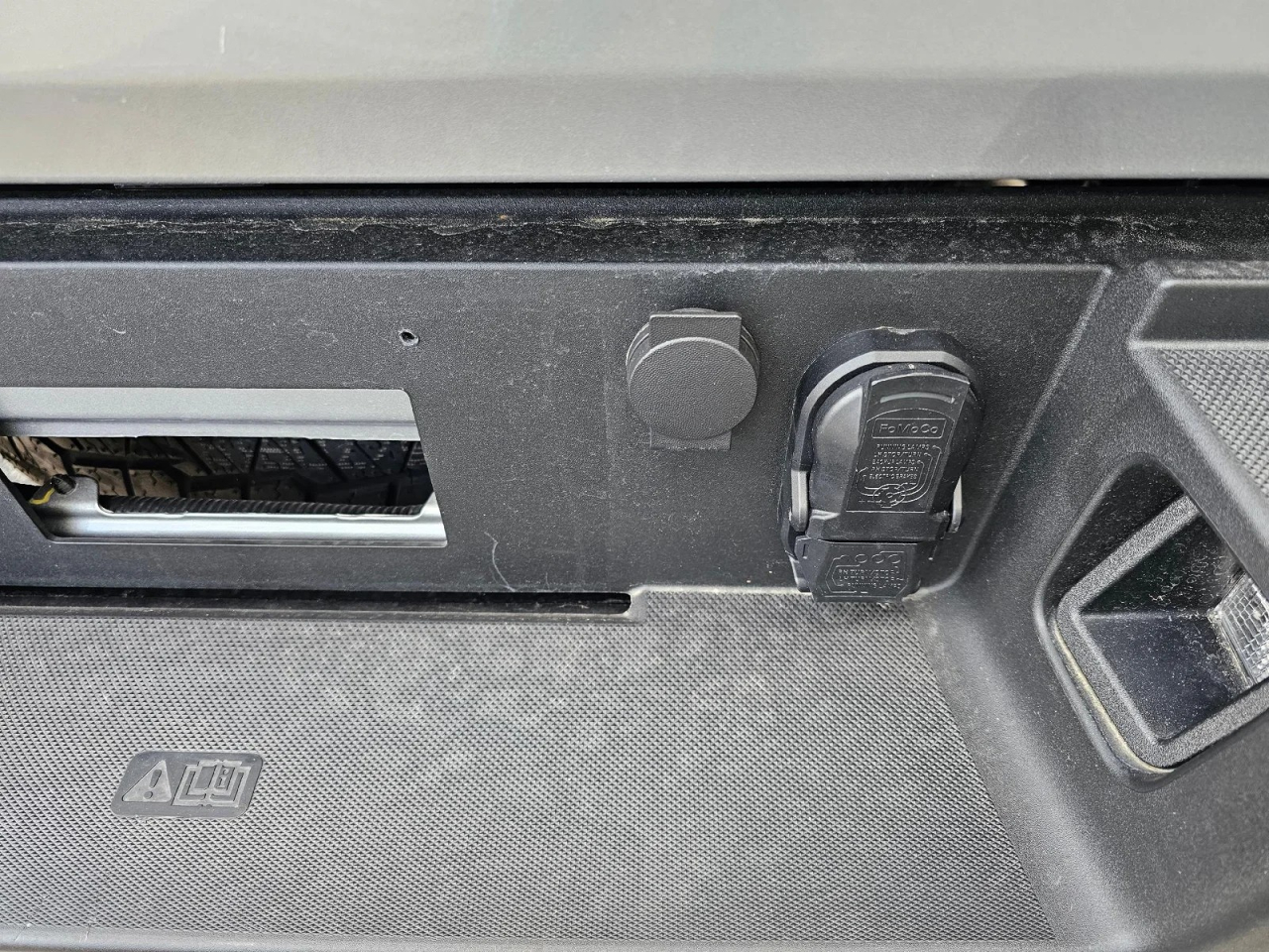 Ford F-150 STX SuperCab 4WD 2025