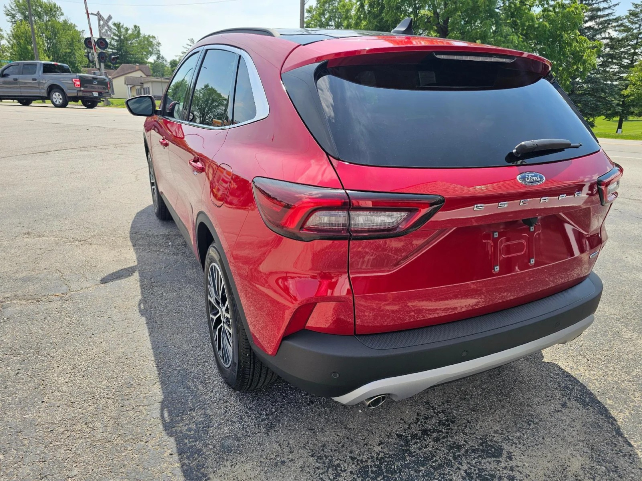 Ford Escape Plug-in Hybrid  2025