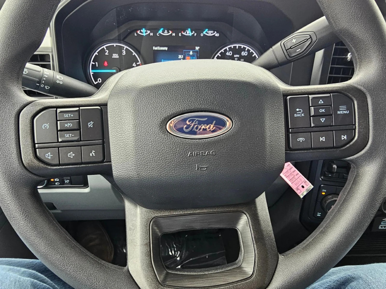 Ford F-250 SD XL Crew Cab 4WD 2025