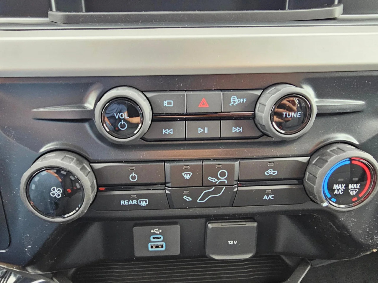 Ford F-250 SD XL Crew Cab 4WD 2025