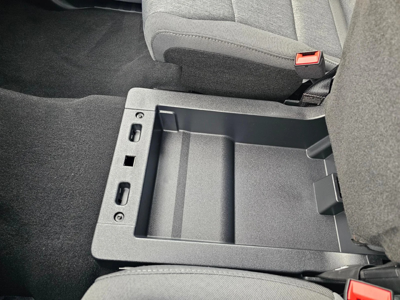 Ford F-250 SD XL Crew Cab 4WD 2025