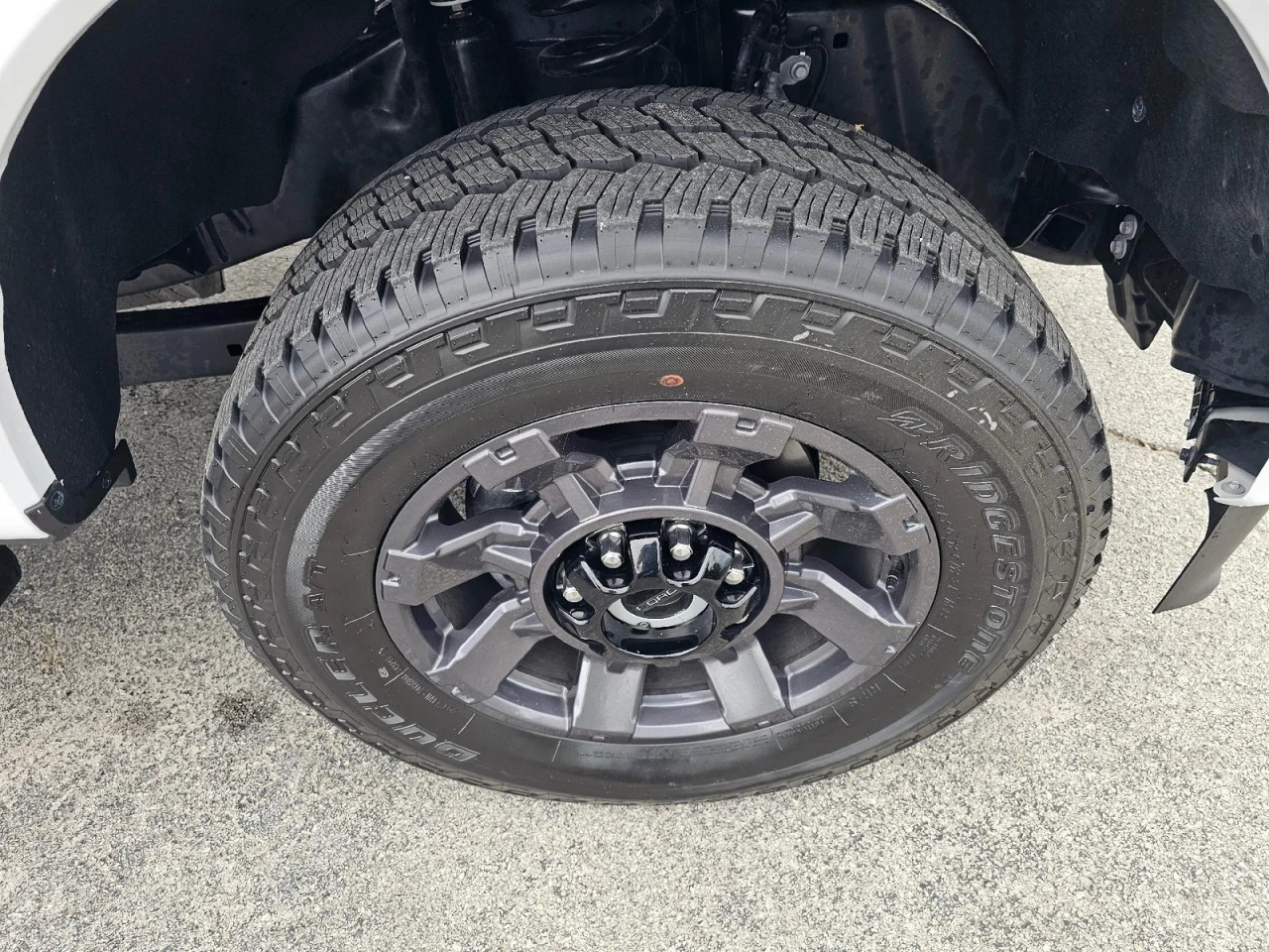 Ford F-250 SD XL Crew Cab 4WD 2025