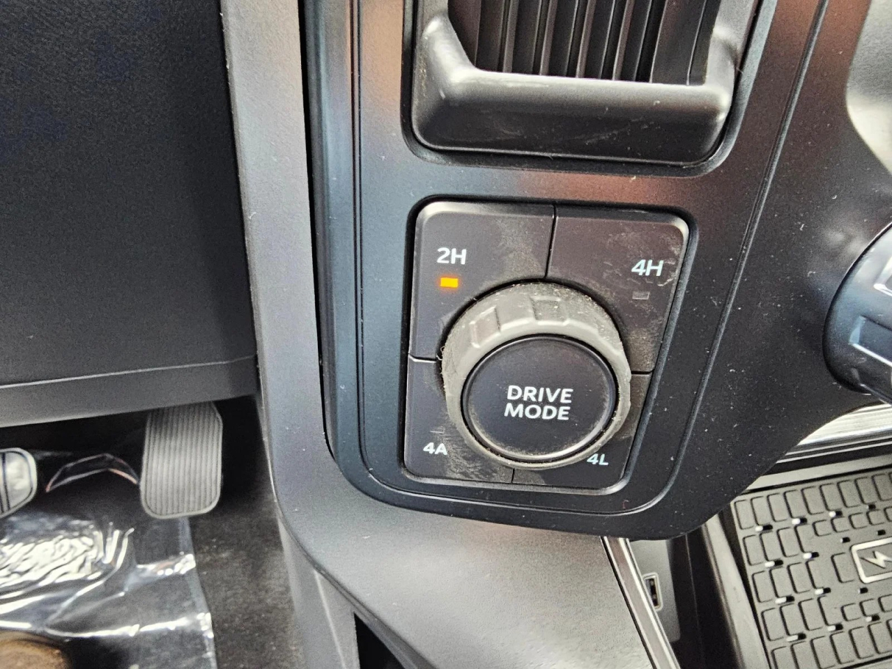 Ford F-150 Lariat SuperCrew 4WD 2025