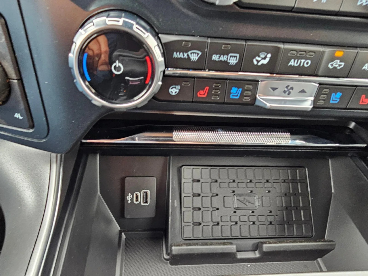 Ford F-150 Lariat SuperCrew 4WD 2025