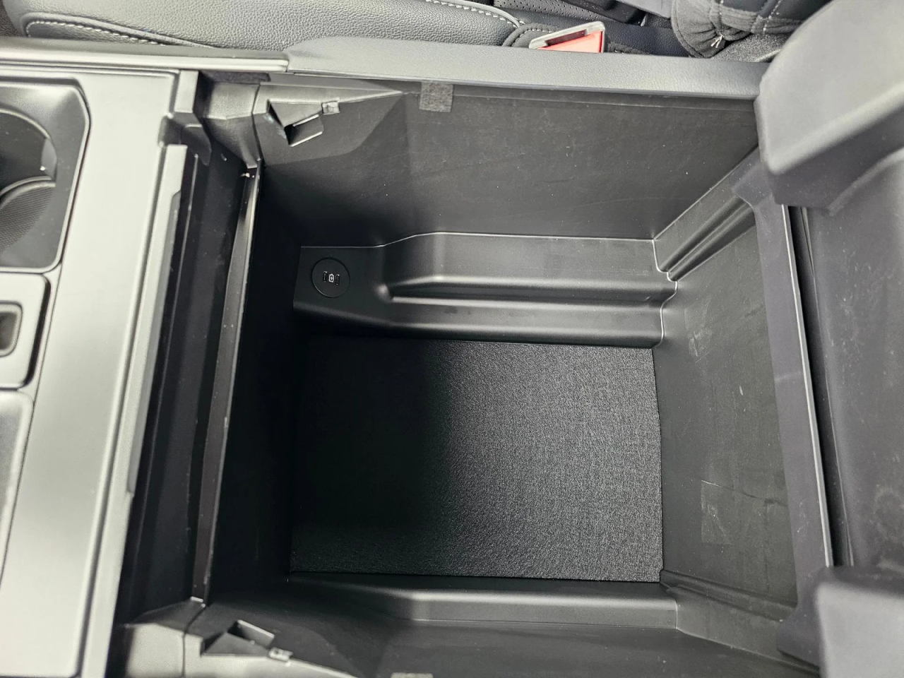 Ford F-150 Lariat SuperCrew 4WD 2025