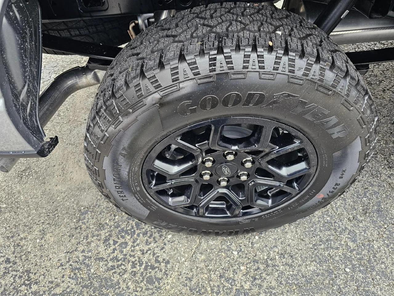 Ford F-150 Lariat SuperCrew 4WD 2025