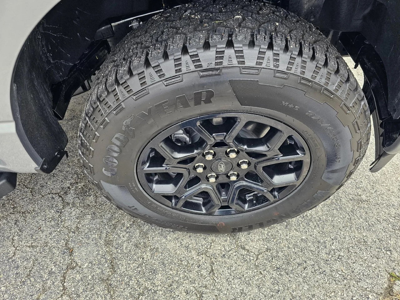 Ford F-150 Lariat SuperCrew 4WD 2025