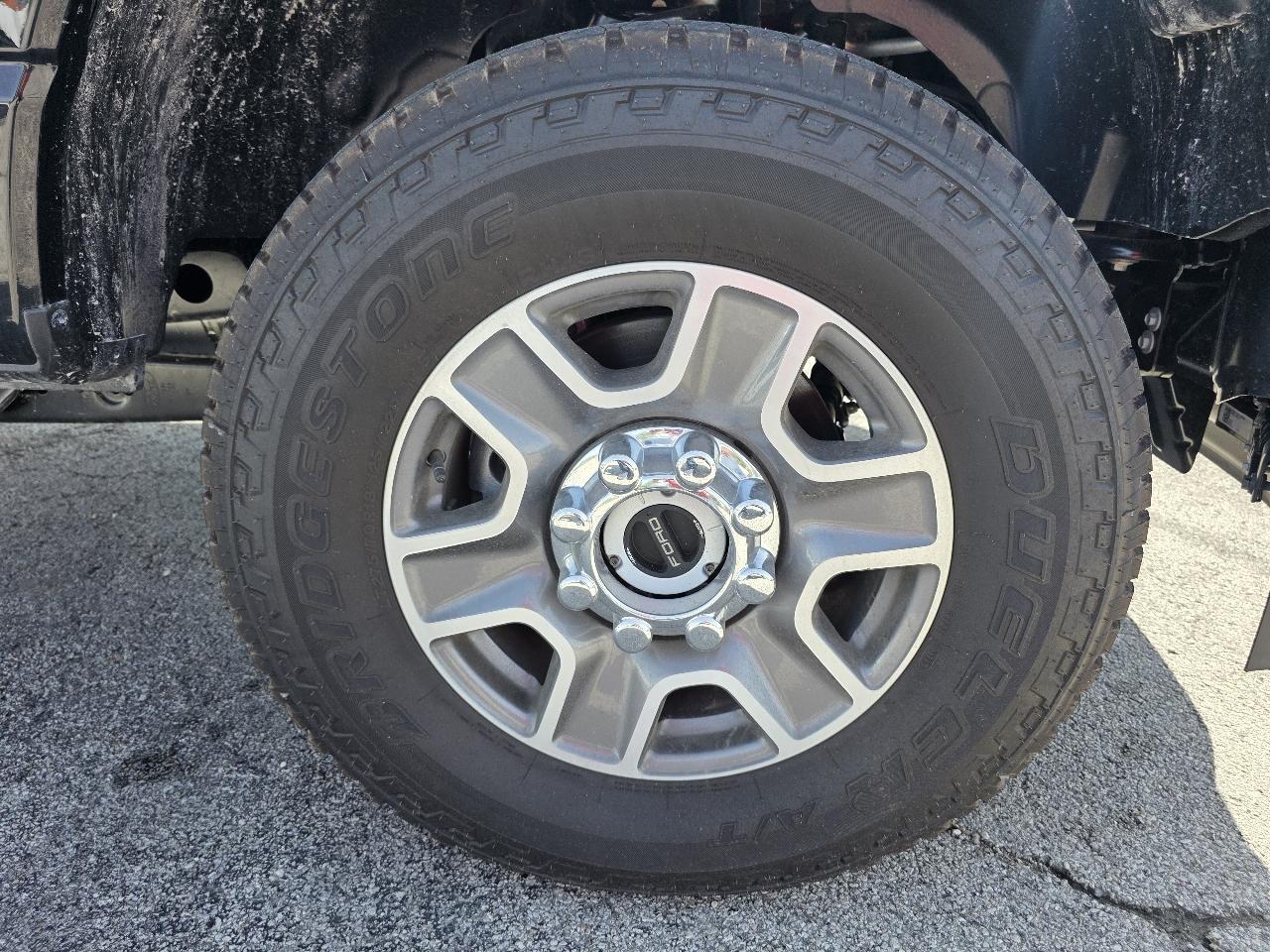 Ford F-350 SD Lariat Crew Cab 4WD 2026