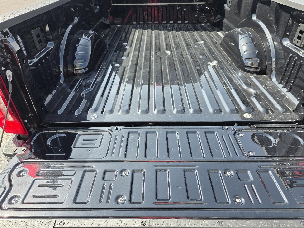 Ford F-350 SD Lariat Crew Cab 4WD 2026