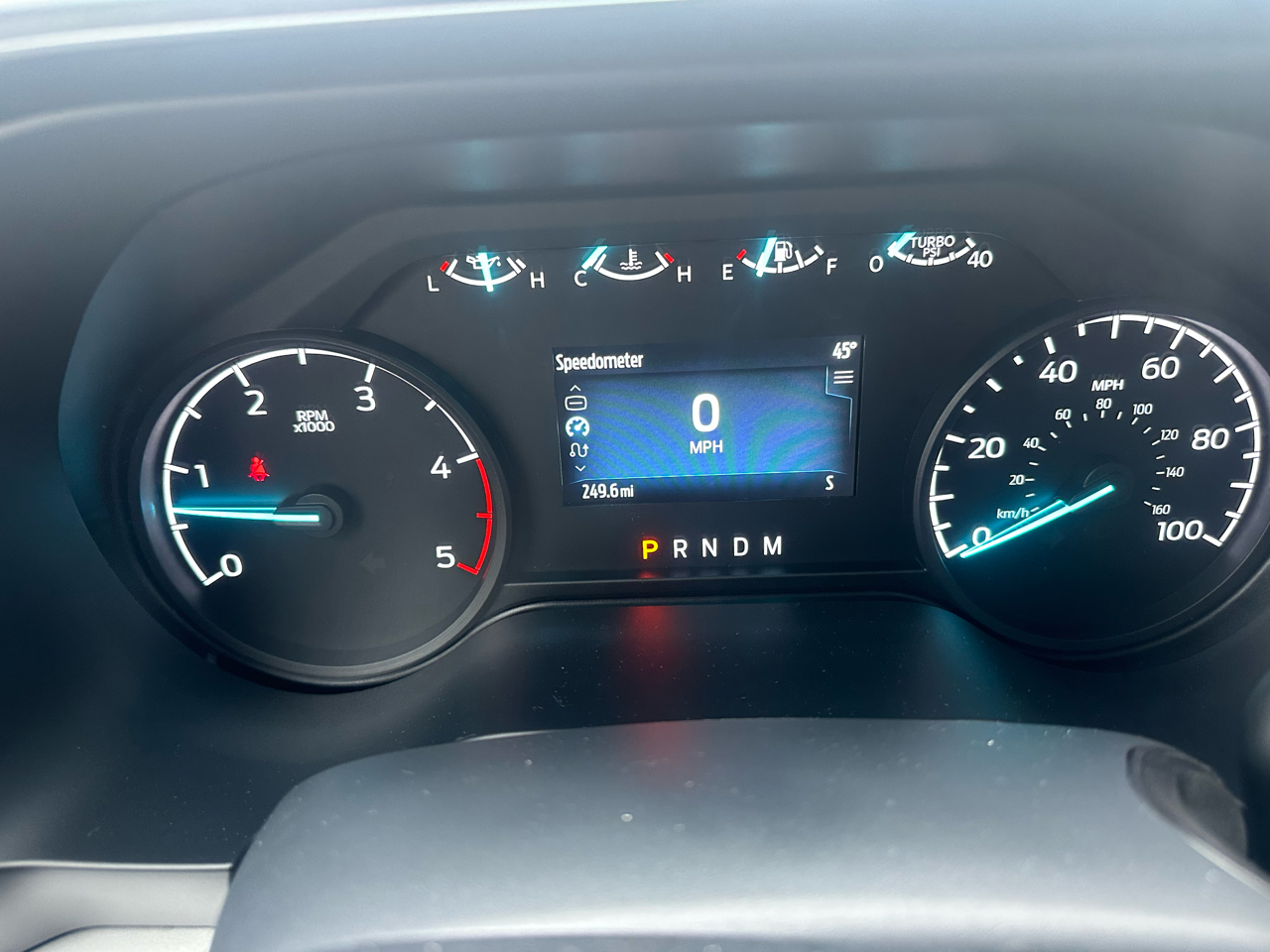 Ford F-250 SD XL Crew Cab 4WD 2026